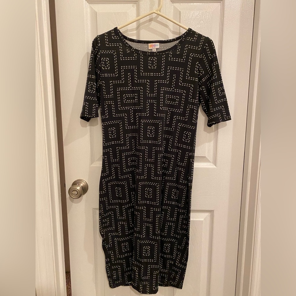LulaRoe Julia dress size small black and grey.